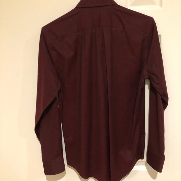 Button down - Picture 2 of 3